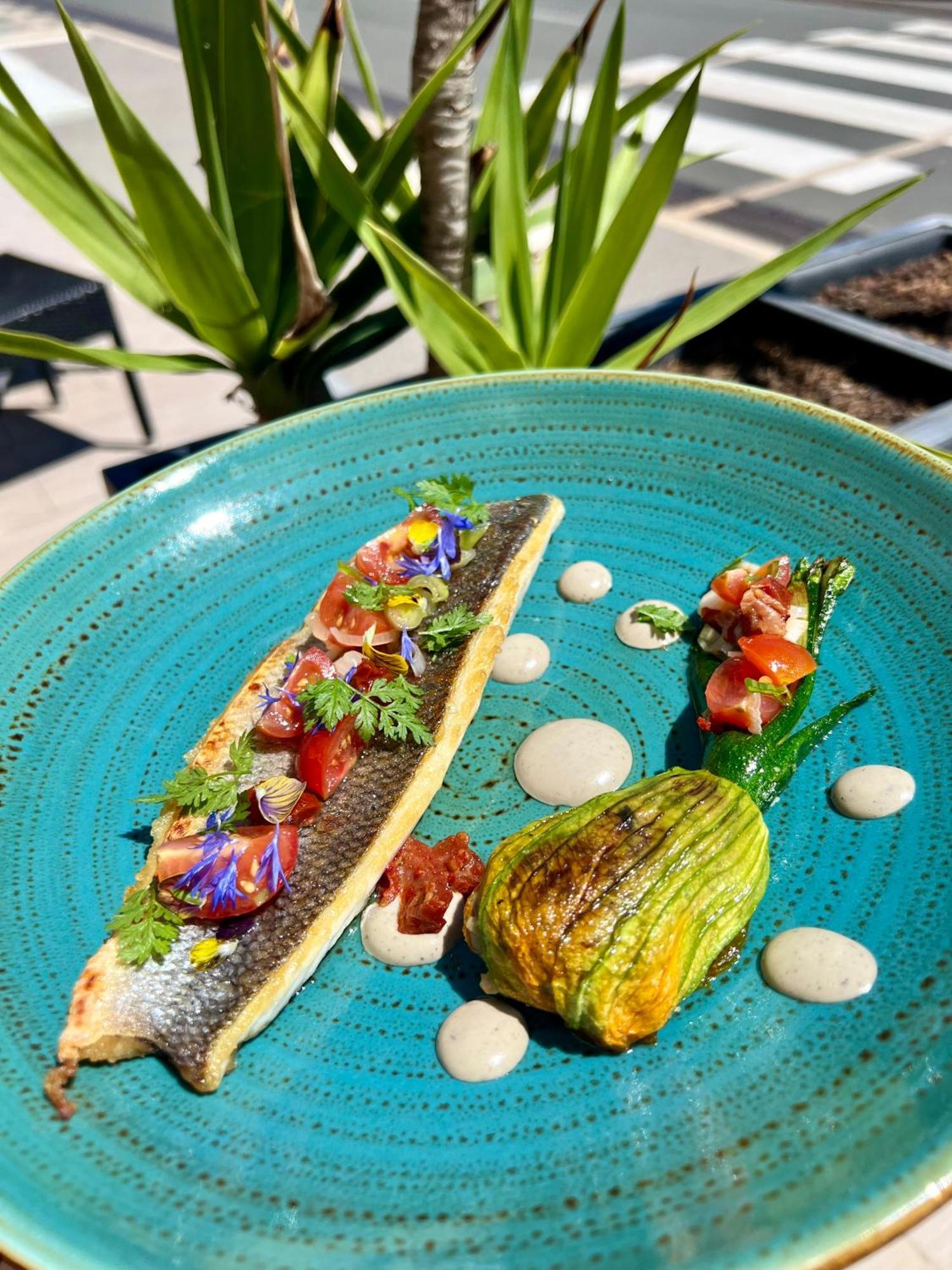 Logis Hotel & Restaurant Mediterranee Port-la-Nouvelle Eksteriør bilde