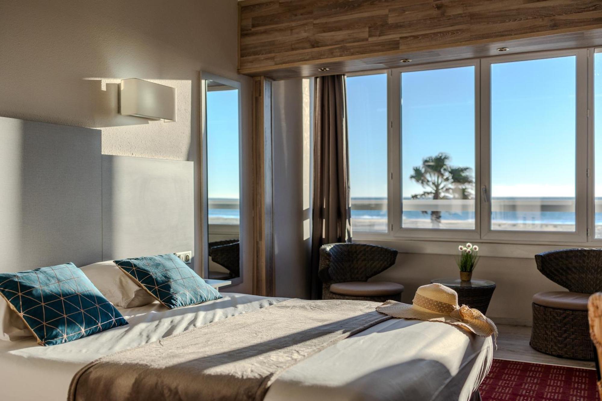 Logis Hotel & Restaurant Mediterranee Port-la-Nouvelle Eksteriør bilde